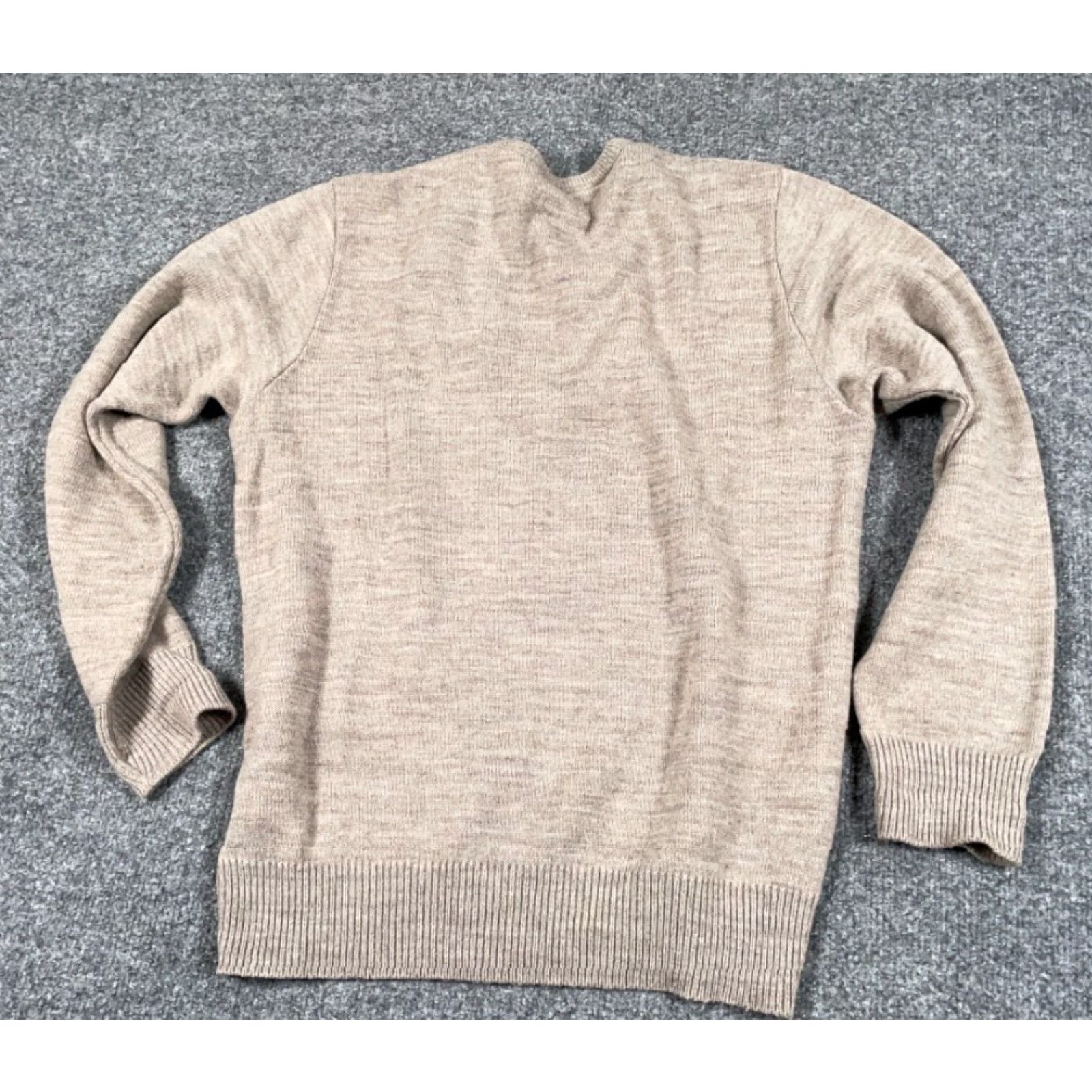 Vintage VINTAGE St. Michael Sweater Adult Small Beige Lightweight V-Neck Pullover 80s 90s Preppy Mens Size US S / EU 44-46 / 1 - 2 Thumbnail