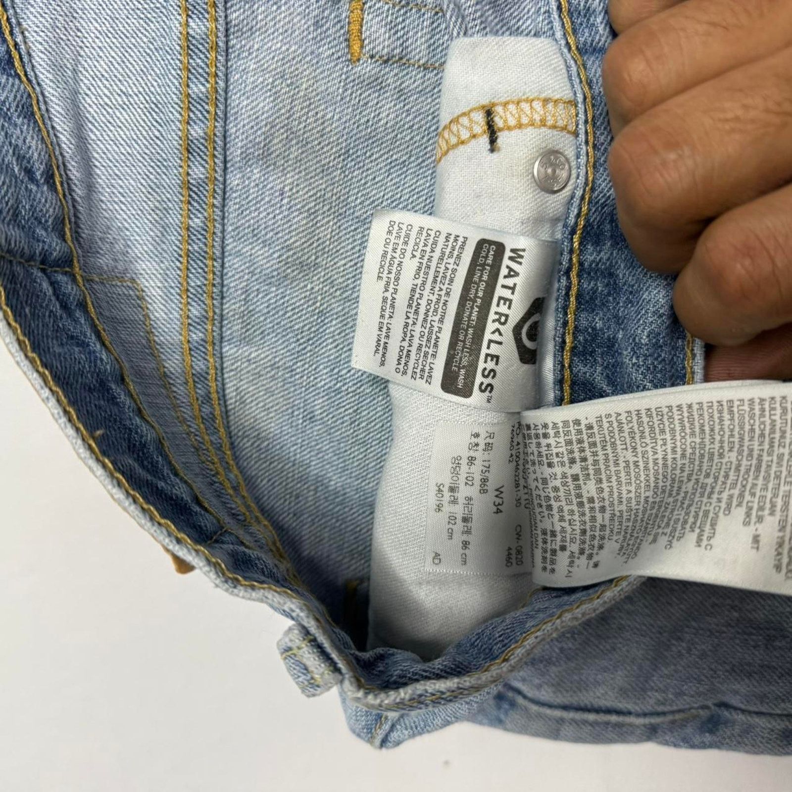 Levi's Levi’s 505 Light Wash Denim Short Size W34 Size US 34 / EU 50 - 4 Thumbnail