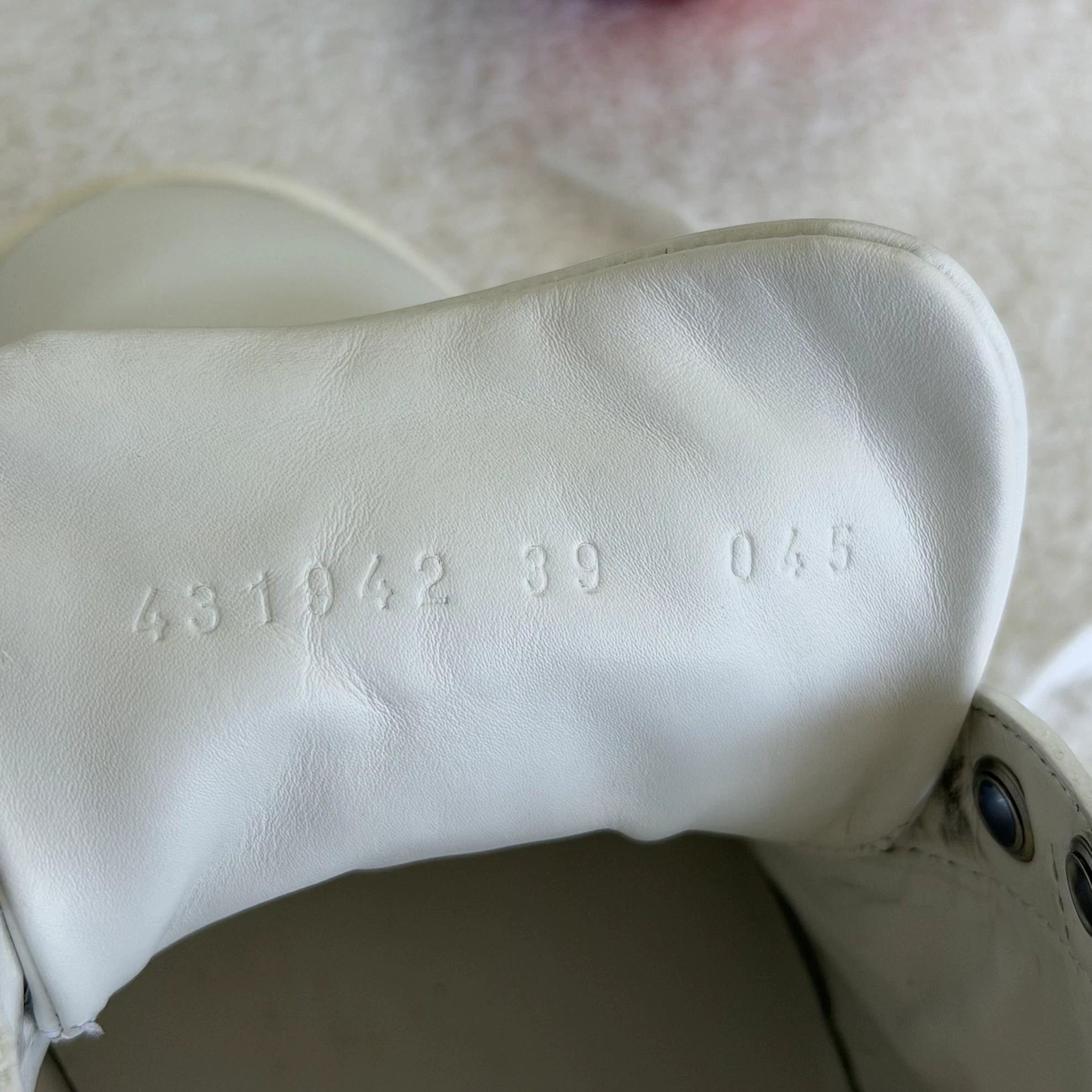 Gucci Gucci White Bee Embroidered Sneaker 39 2377 Size US 8.5 / EU 41-42 - 9 Thumbnail