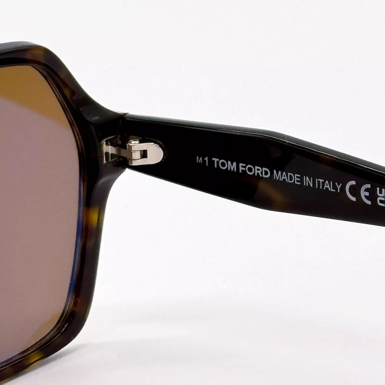 Tom Ford NEW Tom Ford ROMY FT1032S-52E Sunglasses(FT1032S-52E-56) Size ONE SIZE - 6 Thumbnail