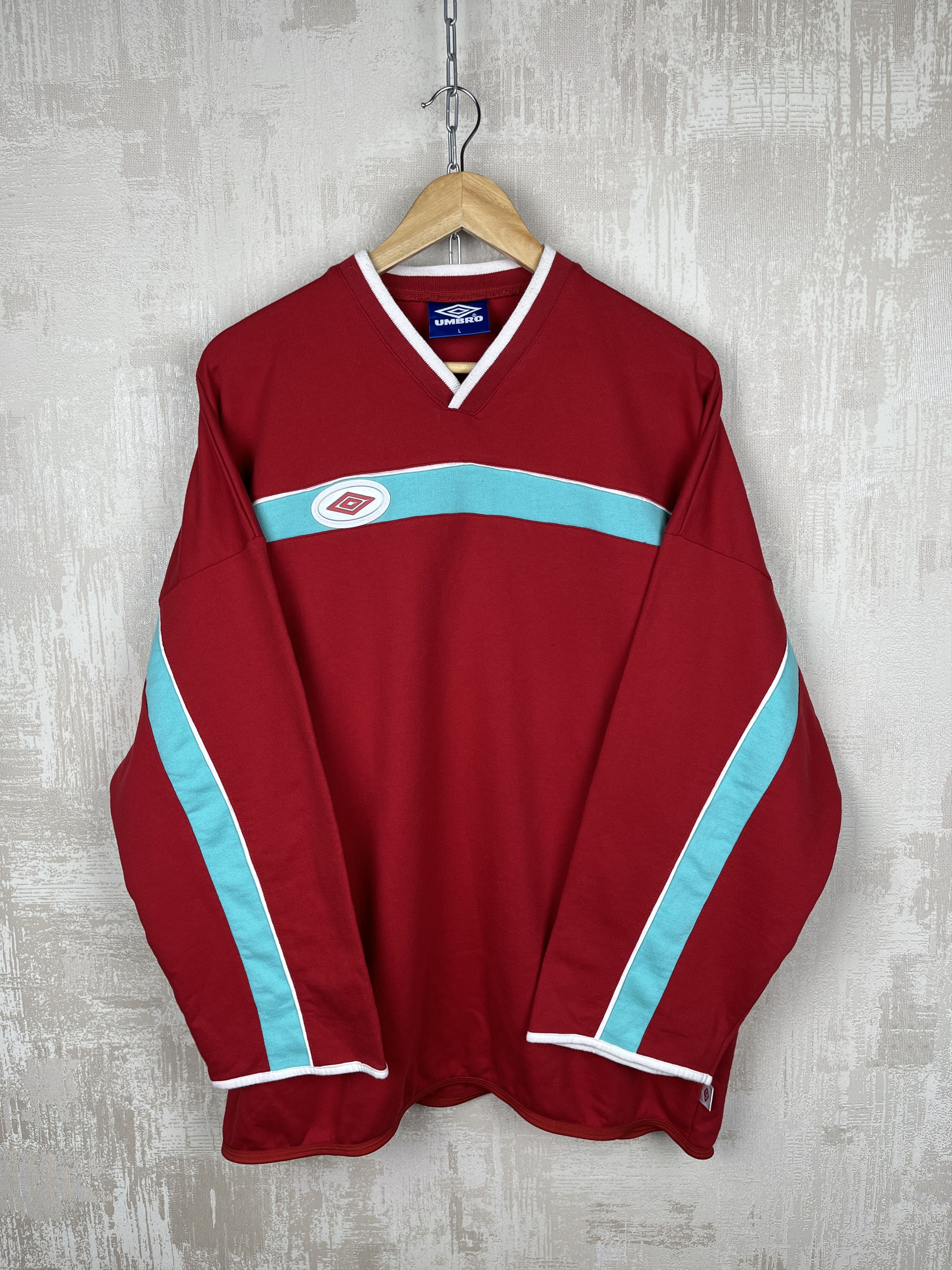 Umbro Vintage Umbro 90's V-neck Sweatshirt Size US L / EU 52-54 / 3 - 8 Thumbnail