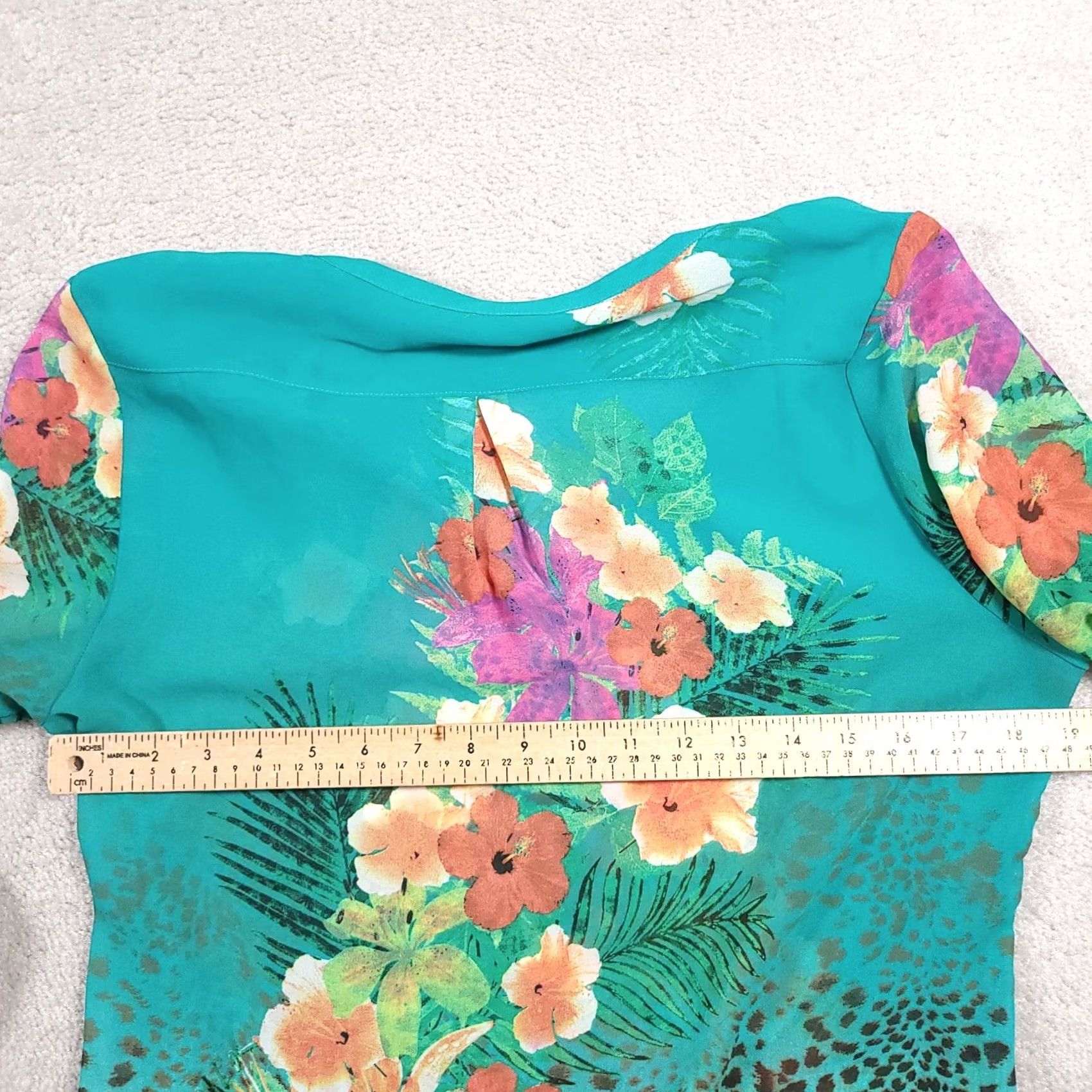 Soft Surroundings Soft Surroundings Shirt Women's PM Sheer Button Up Animal Print Roll-tab Size M / US 6-8 / IT 42-44 - 6 Thumbnail