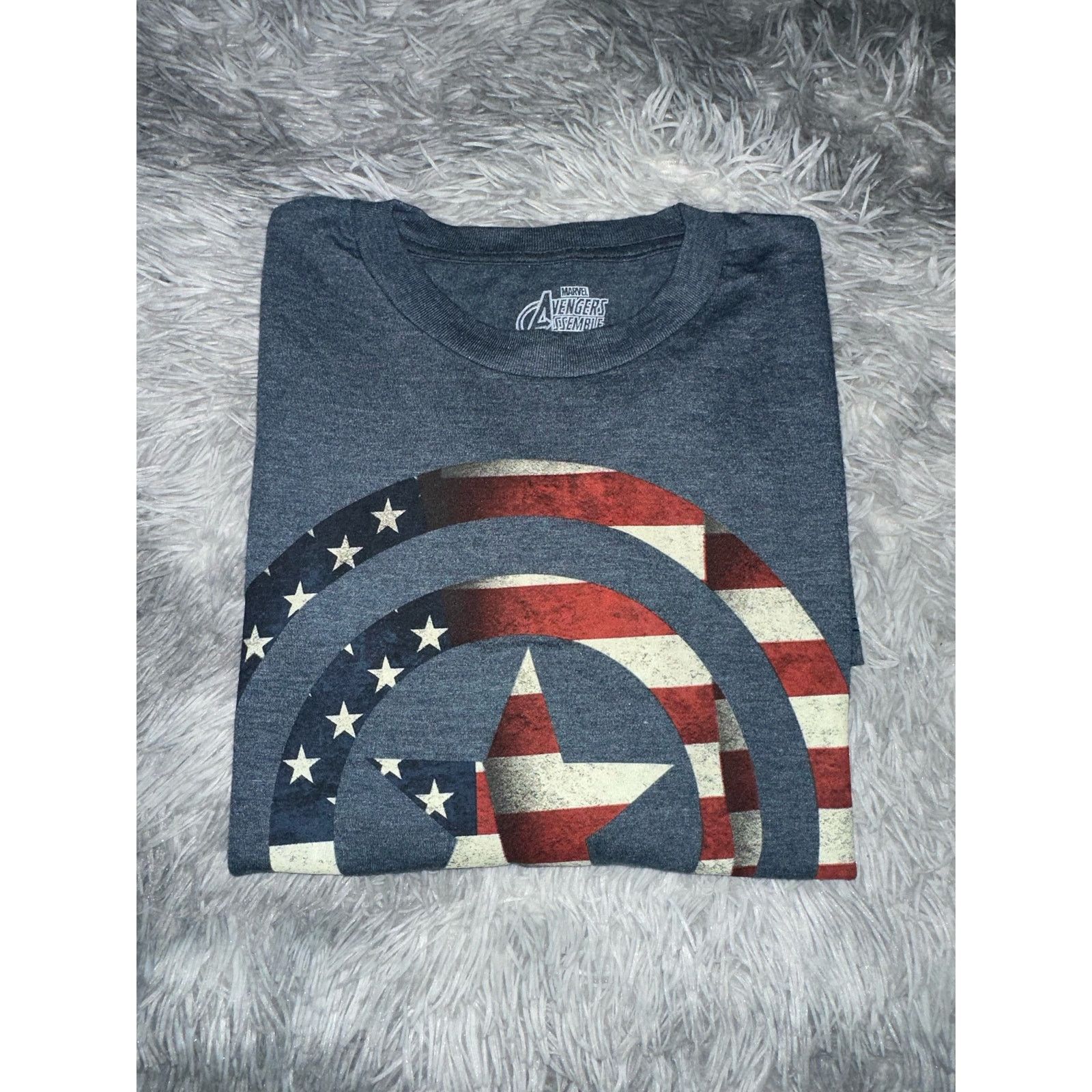 & Other Stories Marvel Avengers Assemble Captain America USA Shield Size L / US 10 / IT 46 - 2 Thumbnail