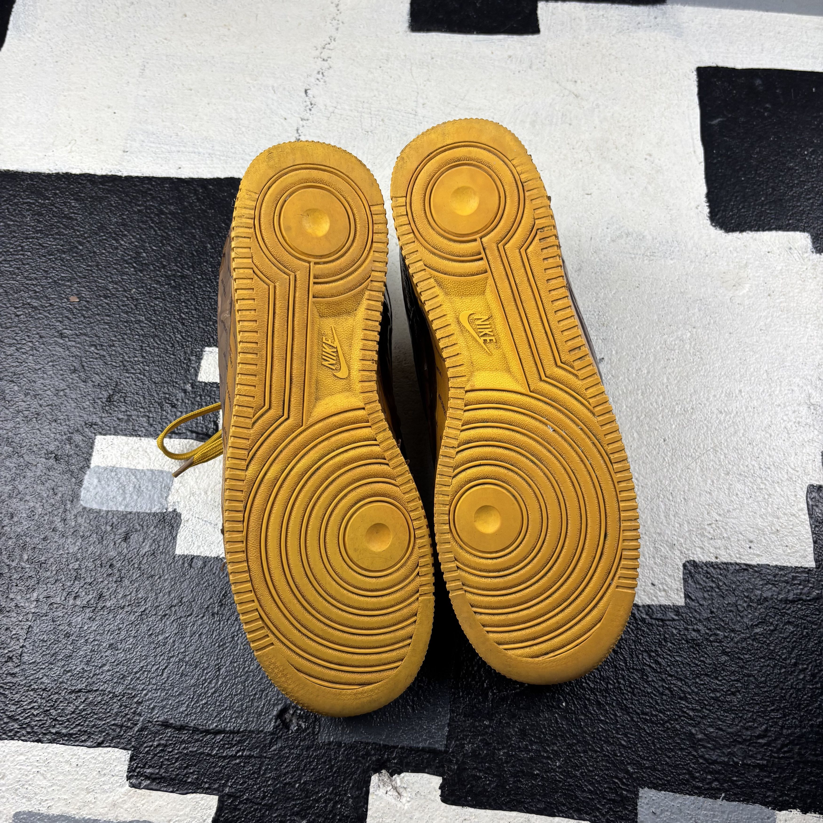 Nike Nike Sneakers Size US 11 / EU 44 - 7 Thumbnail