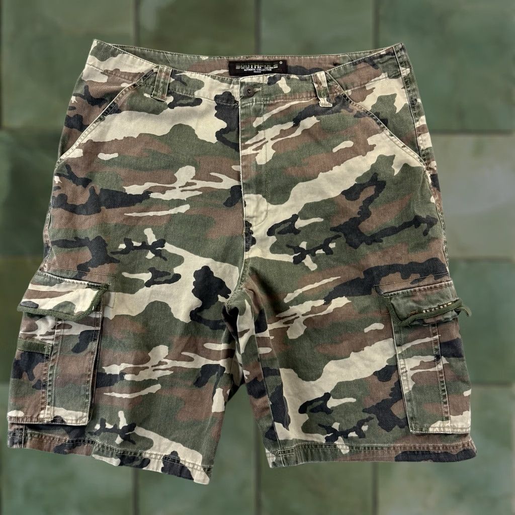 Southpole VINTAGE SouthPole Cargo Shorts Mens 38 Camo Baggy Fit Loose Y2K Hip Hop 11” Size US 38 / EU 54 - 1 Thumbnail