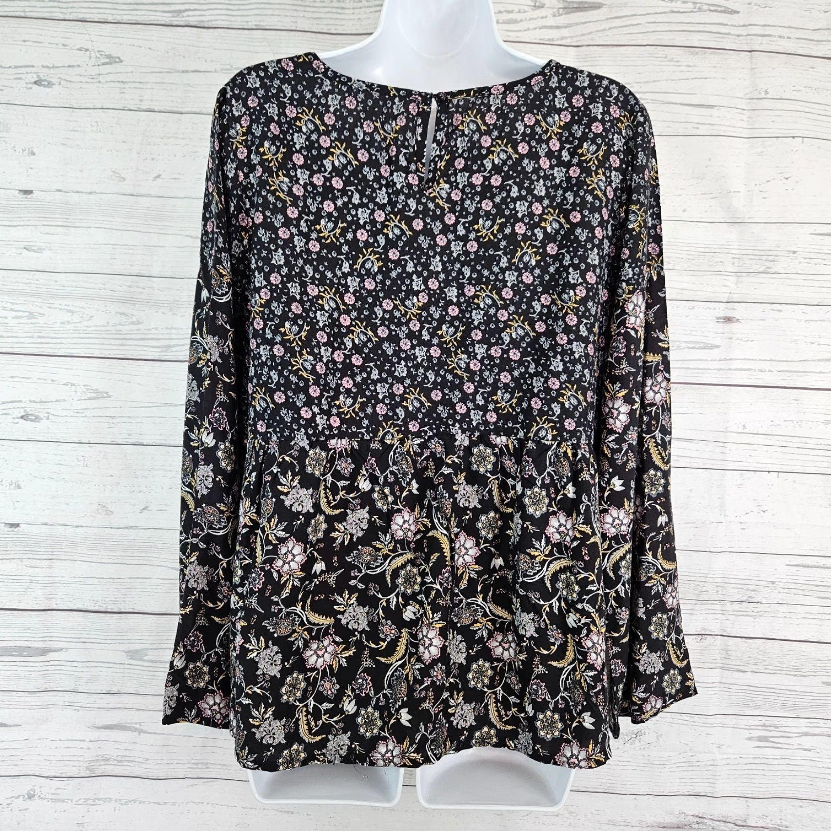 Vintage Lascana for Venus Womens Top Sz Medium Black Pink Floral Viscose Long Sleeve Shirt Blouse Womens M Black Floral Viscose Long Sleeve Size M / US 6-8 / IT 42-44 - 3 Thumbnail
