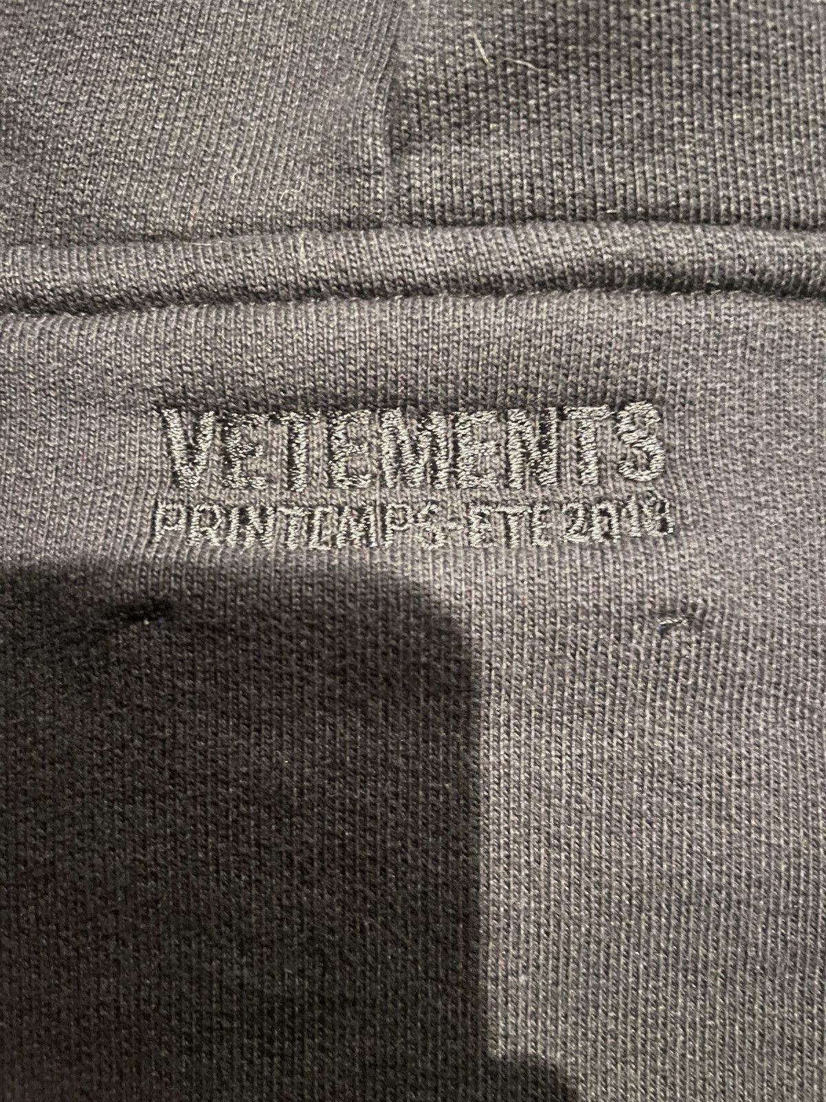 Tommy Hilfiger × Vetements Vetements x Tommy Double Sleeve Hoodie in Black Size US L / EU 52-54 / 3 - 5 Thumbnail