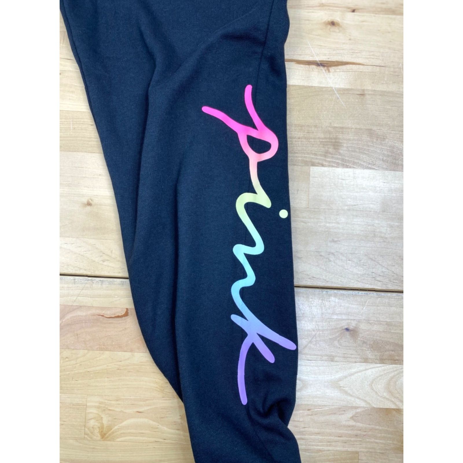 Victoria's Secret NWT Victoria's Secret Joggers Women Small Black Casual NWT Pink Logo Athleisure Pants Size 28" / US 6 / IT 42 - 3 Thumbnail