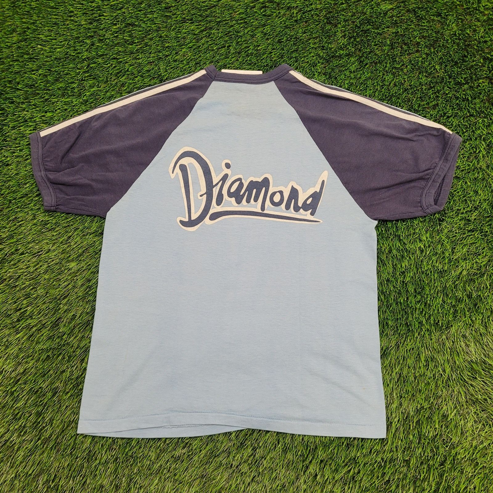 Vintage Vintage 1983 Diamond World Tour Shirt Womens XS/S 18x24 Blue Size S / US 4 / IT 40 - 1 Thumbnail