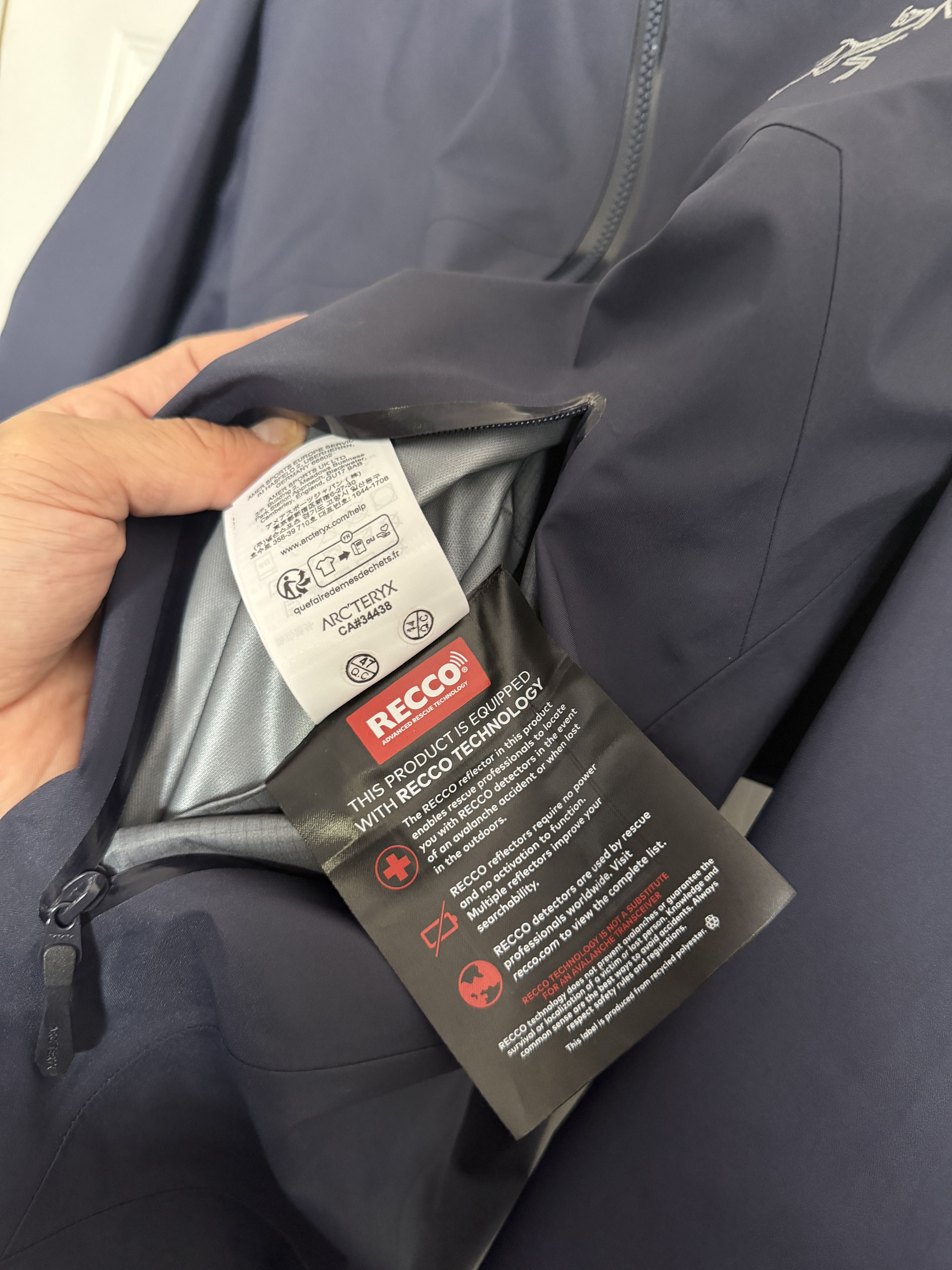 Arc'teryx Arc'teryx Beta Jacket Men's Goretex Black Sapphire, Medium Size US M / EU 48-50 / 2 - 5 Thumbnail