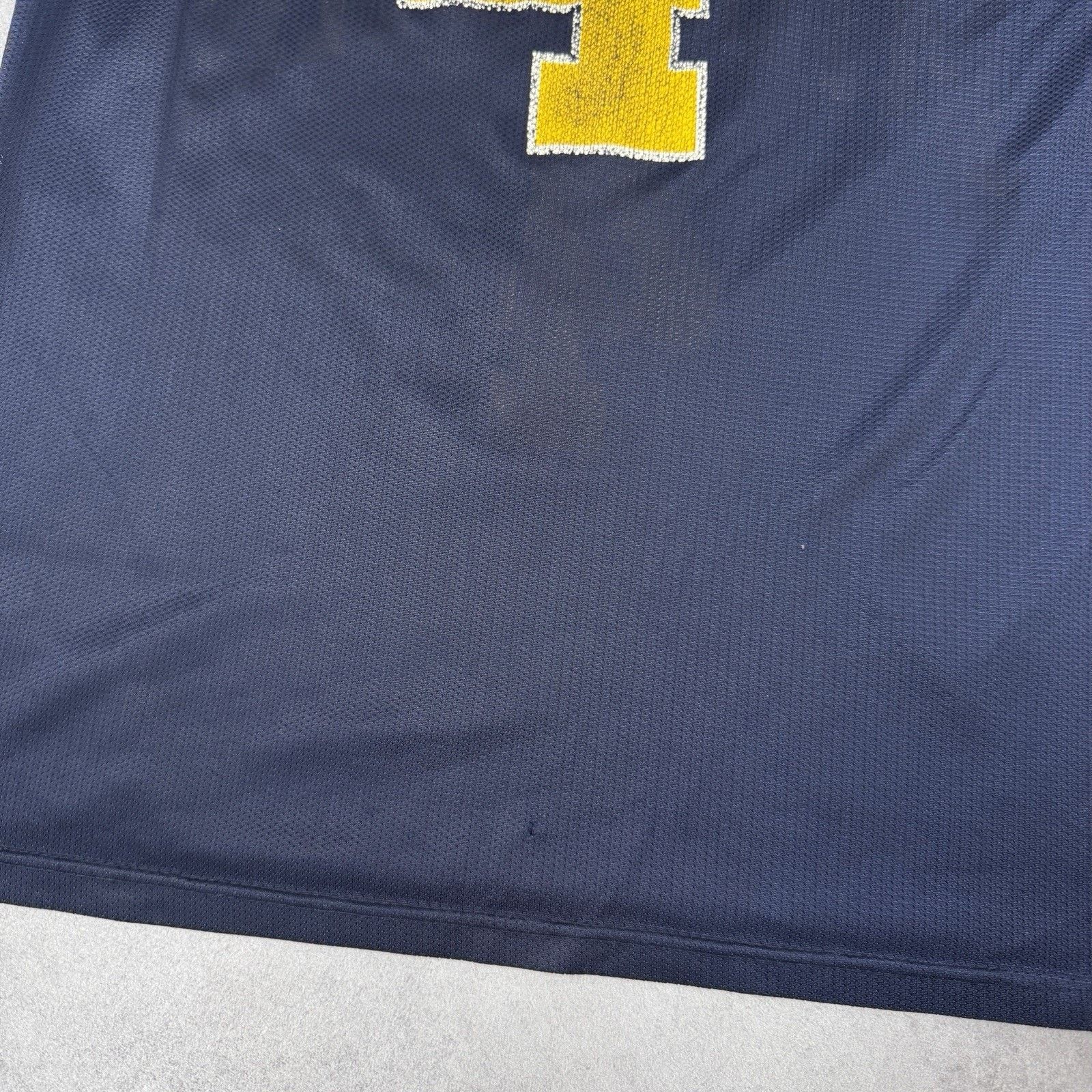Champion Chris Webber University of Michigan Champion Basketball Size US S / EU 44-46 / 1 - 22 Thumbnail