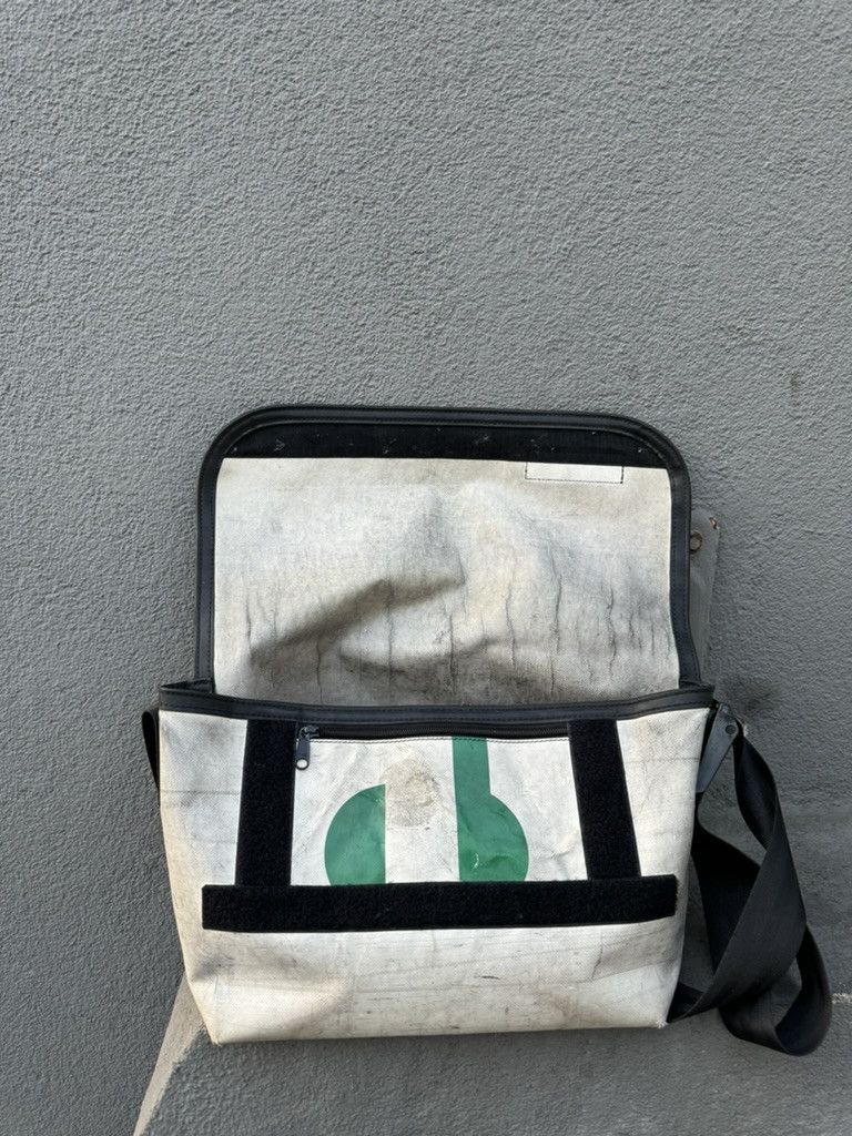 Freitag × Japanese Brand × Vintage FREITAG F42 6 Webstripe Messenger Shoulder Bag Red Green Size ONE SIZE - 13 Thumbnail