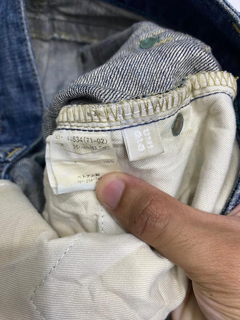Japanese Brand × Jun Takahashi VINTAGE UNIQLO JAPAN FLARE BOYFRIEND DISTRESSED DENIM JEANS Size US 32 / EU 48 - 8 Thumbnail