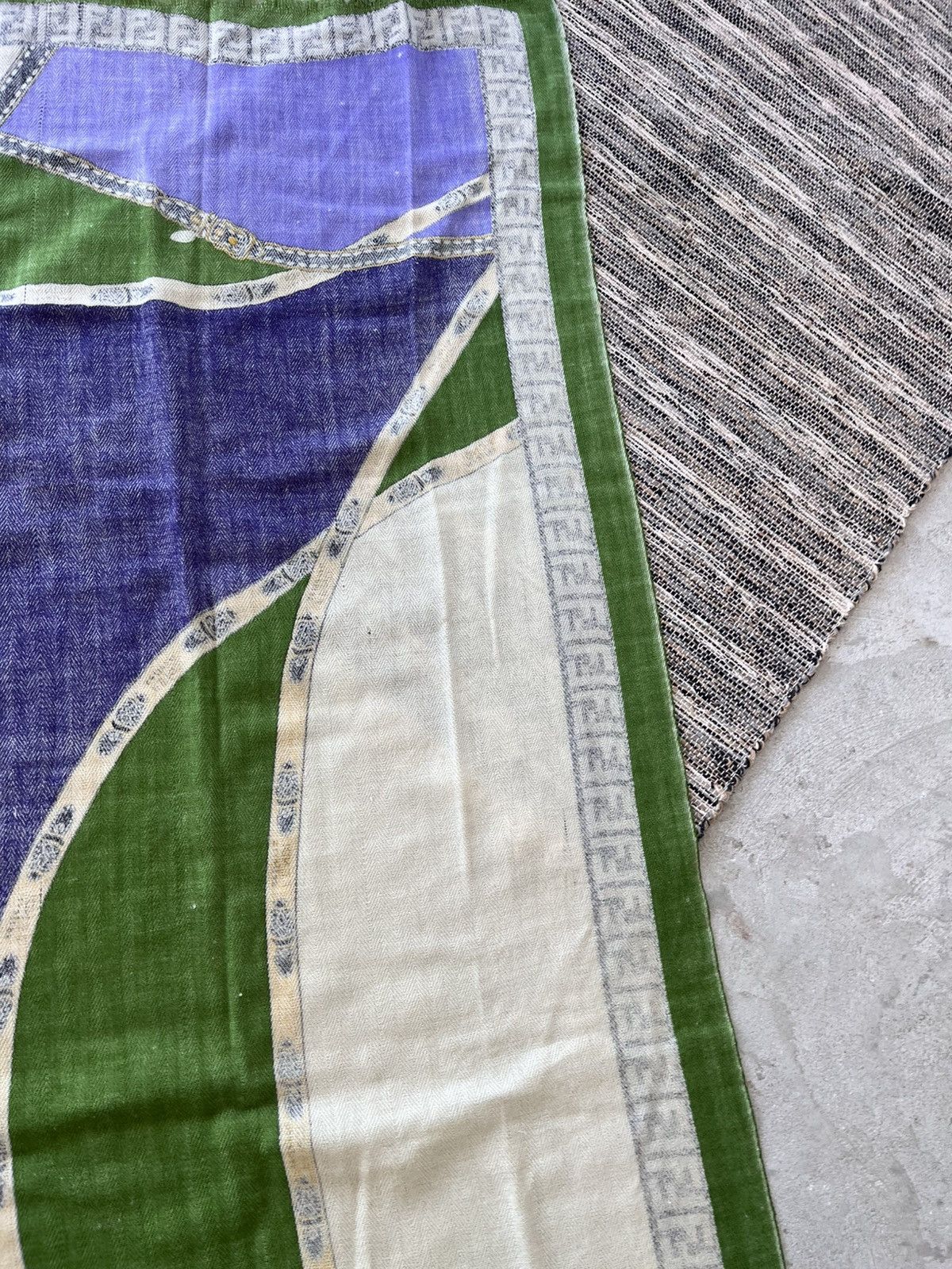 Fendi Rare 70s 80s Vintage Fendi Scarf Luxury Archive Y2K Size ONE SIZE - 22 Thumbnail