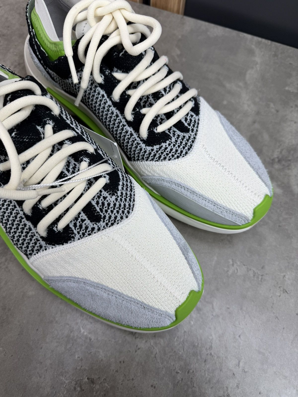 Y-3 Adidas Y-3 Yohji Yamamoto Qisan Knit White/Black Size 10.5 Size US 10.5 / EU 43-44 - 7 Thumbnail
