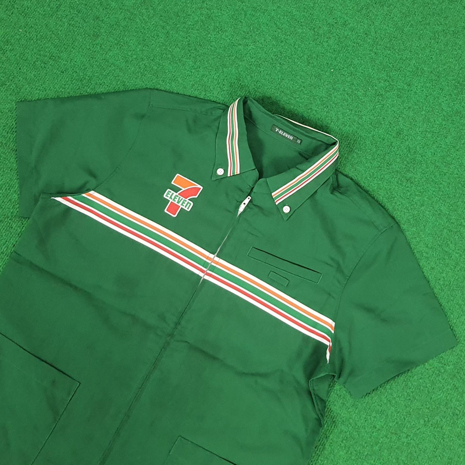 Japanese Brand Vintage 7 Eleven Japanese Staff Worker Uniform Shirt Size US M / EU 48-50 / 2 - 2 Thumbnail