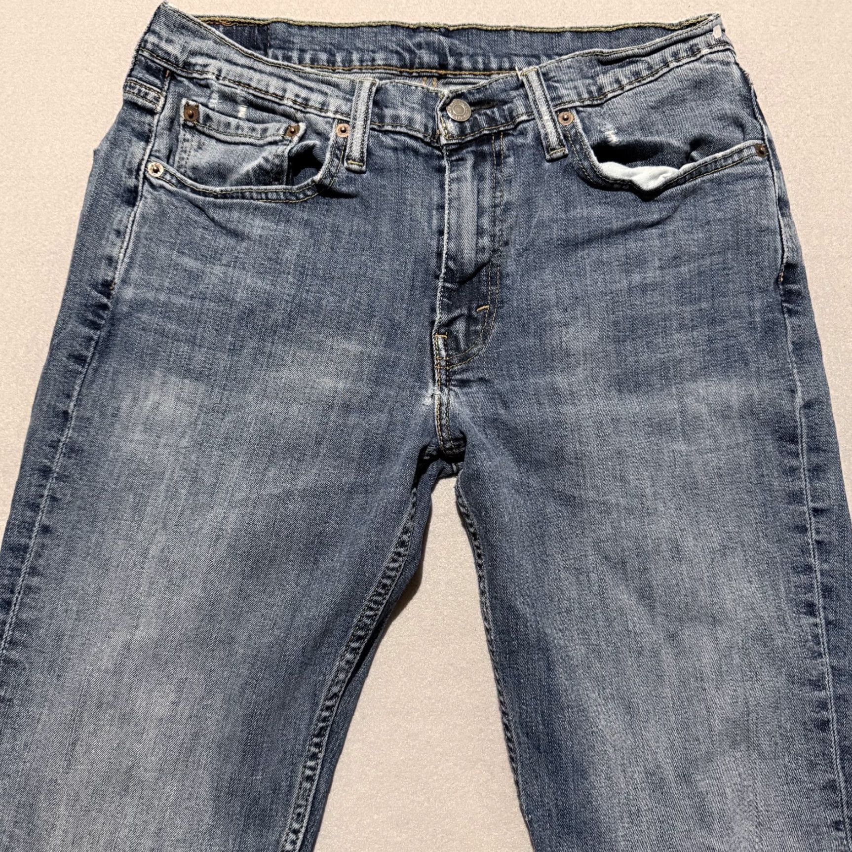 Levi's Levi's 514 Jeans Men Blue Denim Low Rise Classic Straight Fit 32x34 Distressed - Levi's Jeans Men Blue Denim 32x34 Distressed Size US 32 / EU 48 - 3 Thumbnail