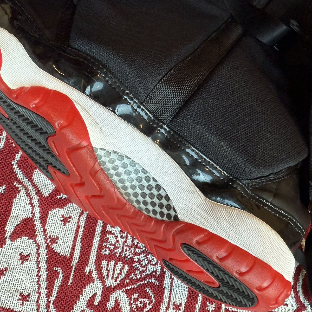 Jordan Brand × Nike 2014 Nike Air Jordan XI 11 Bred Backpack Premium Shoe Bag Size ONE SIZE - 9 Thumbnail
