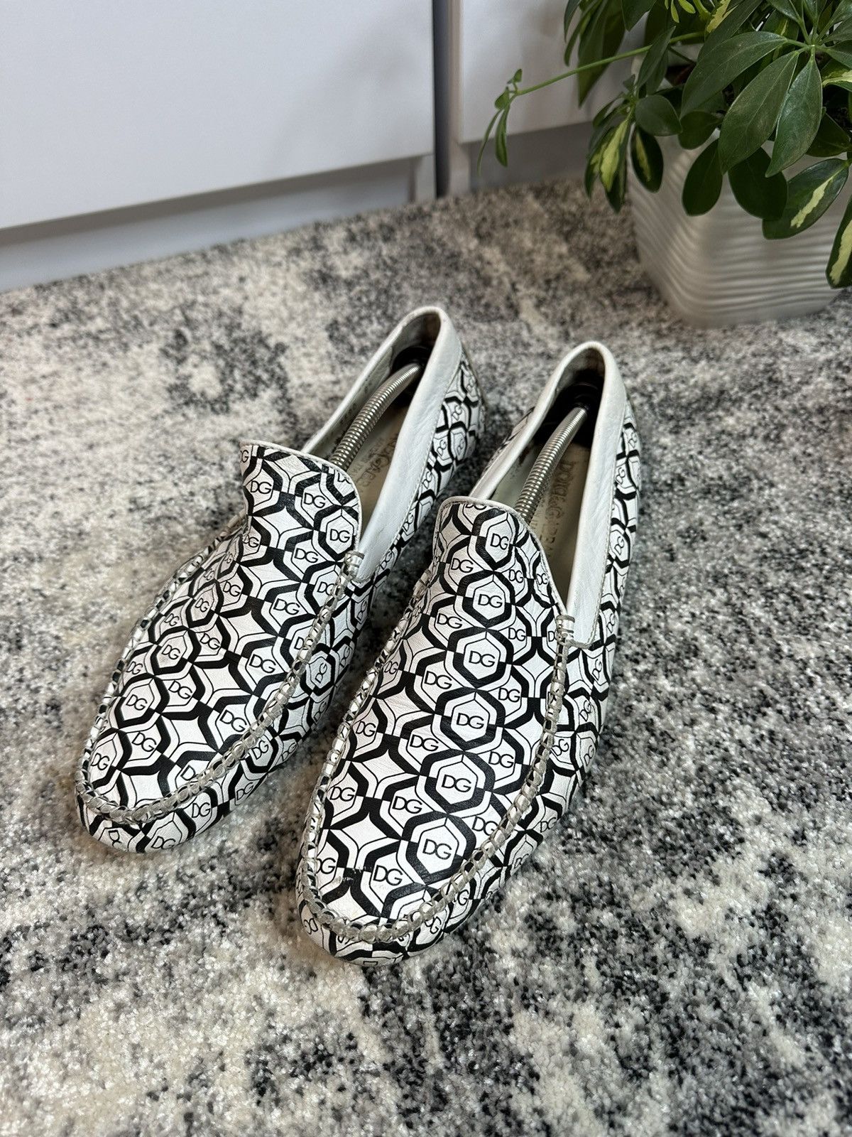 Dolce & Gabbana D&G Dolce & Gabbana Luxury Vintage Monochrome Size US 8.5 / EU 41-42 - 3 Thumbnail