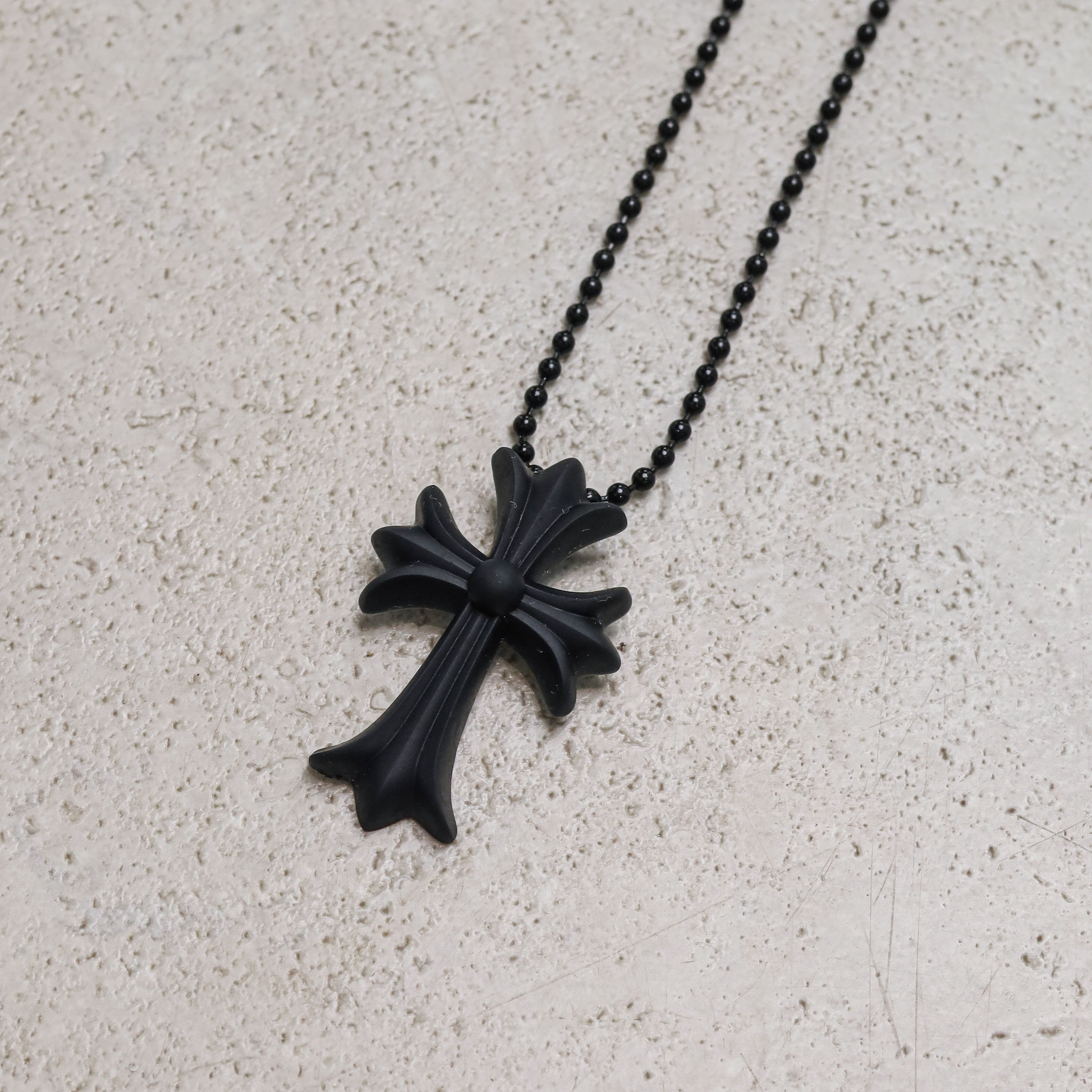 Chrome Hearts Chrome Hearts Silichrome cross Necklace Black Size ONE SIZE - 6 Thumbnail