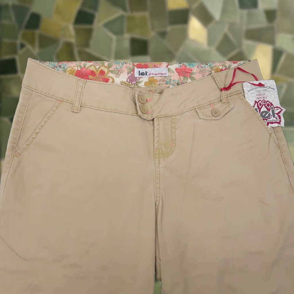 L.E.I. VINTAGE L.E.I. Khaki Tan Mid Rise Trouser Capri Pants 13 NWT Women Shorts? Wait Size 34" / US 12 / IT 48 - 1 Thumbnail