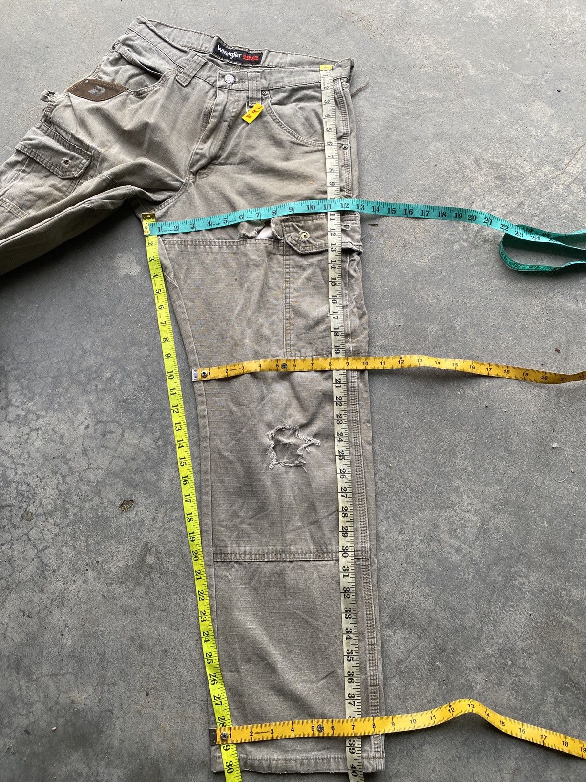 Beauty Beast × Le Grande Bleu (L.G.B.) × Wrangler Vintage wrangler cargo pants Size US 30 / EU 46 - 12 Thumbnail