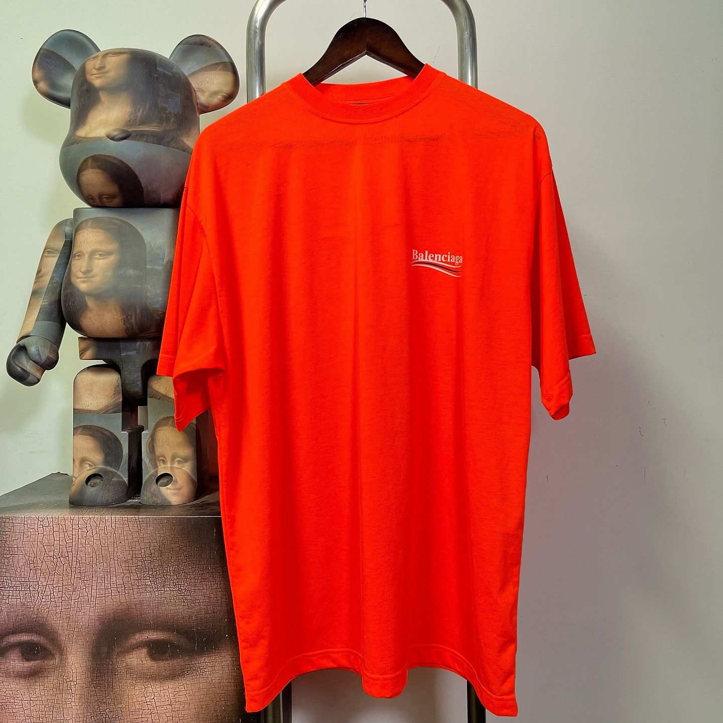 Balenciaga Balenciaga Logo Print T-Shirt Orange Size S Size US S / EU 44-46 / 1 - 1 Thumbnail