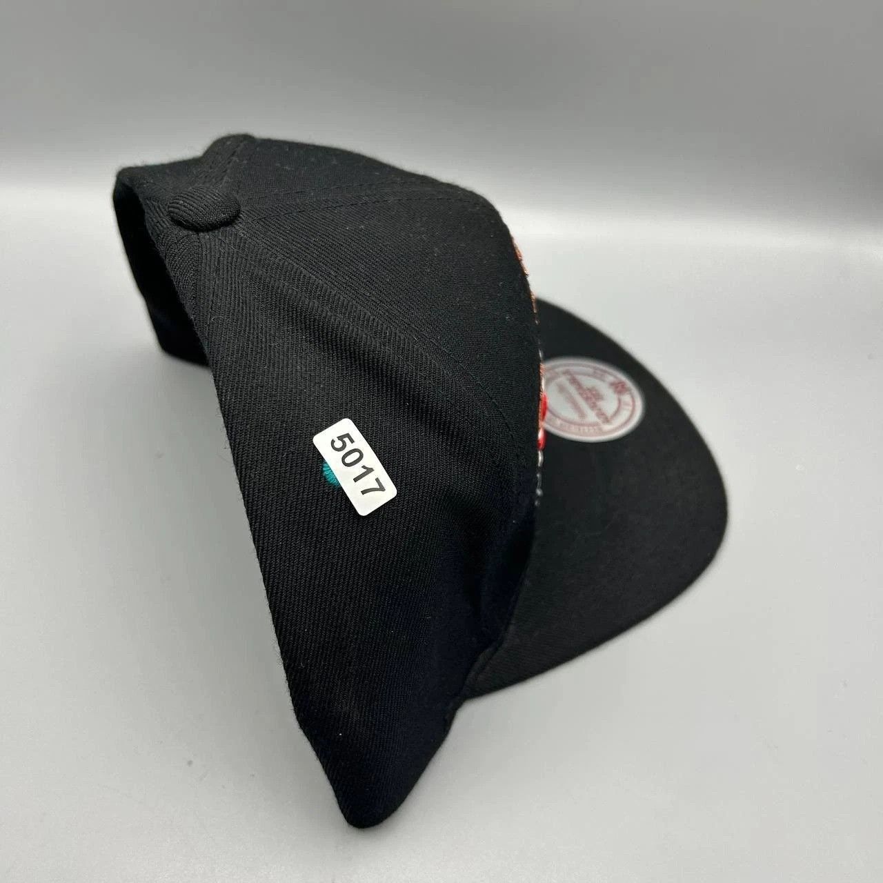 Mitchell & Ness Vancouver Grizzlies Hat Men Snap Back Cap Hardwood Classics Size ONE SIZE - 10 Thumbnail