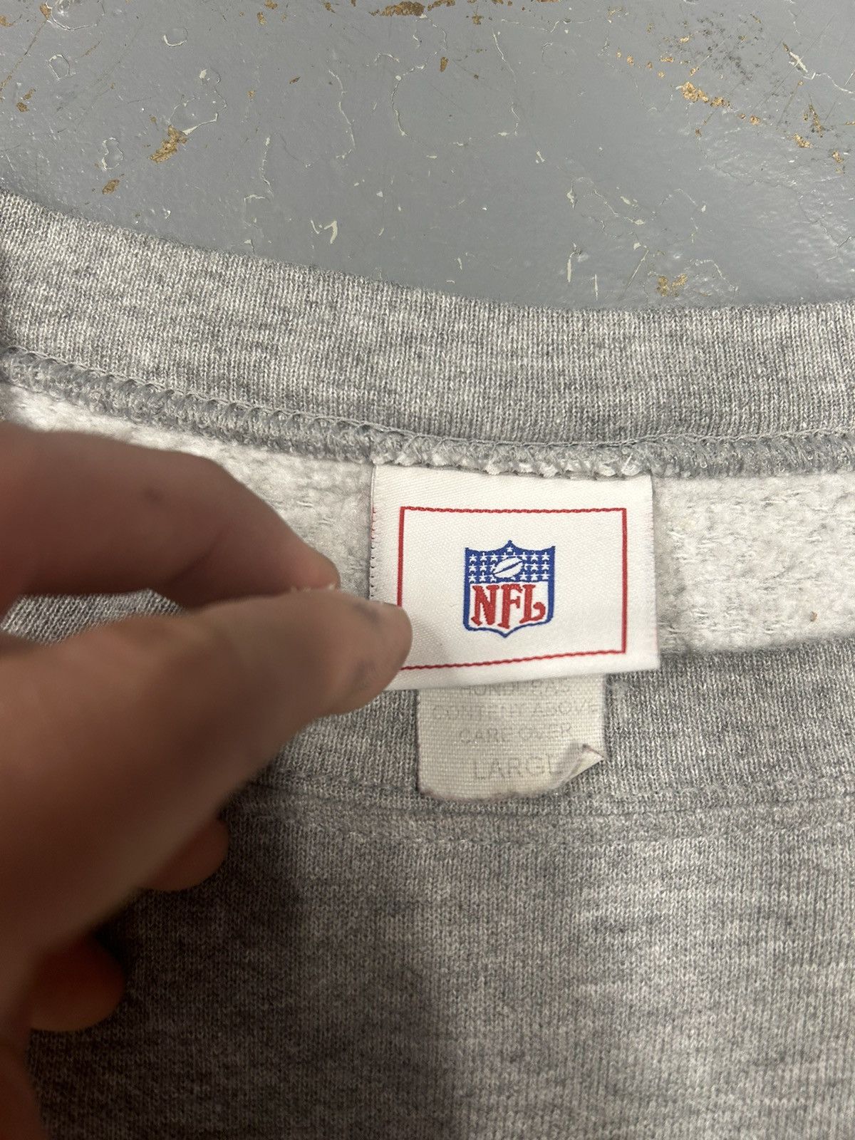 NFL × Vintage Crazy Vintage 2004 New England Patriots Grey NFL Crewneck Size US L / EU 52-54 / 3 - 3 Thumbnail