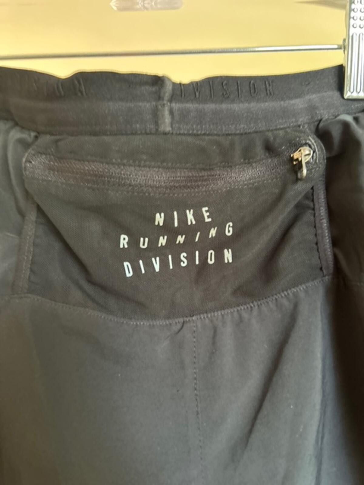 Nike Nike Running Division Black Athletic Shorts Medium Size US 32 / EU 48 - 4 Thumbnail