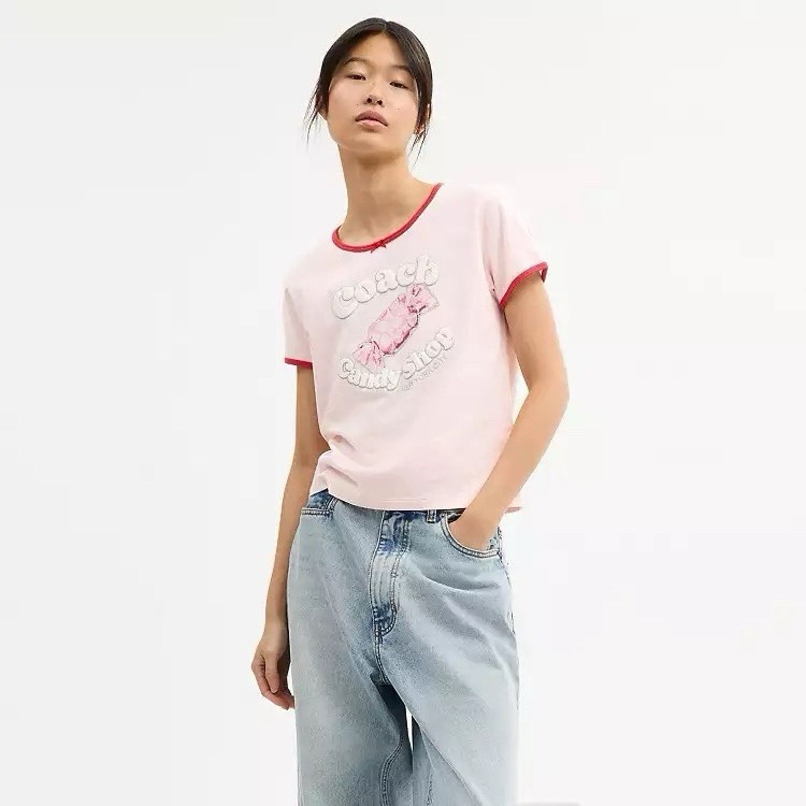 Strawberry NWT Coach Woman Candy Shop Scoop Neck T-Shirt Pink CDM76 XS Size XS / US 0-2 / IT 36-38 - 6 Thumbnail