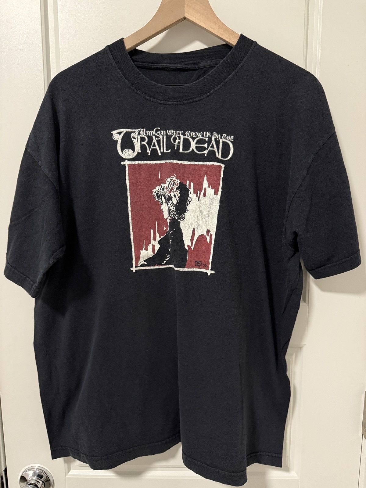 Vintage AND YOU WILL KNOW US BY THE TRAIL OF DEAD Size US XL / EU 56 / 4 - 1 Thumbnail