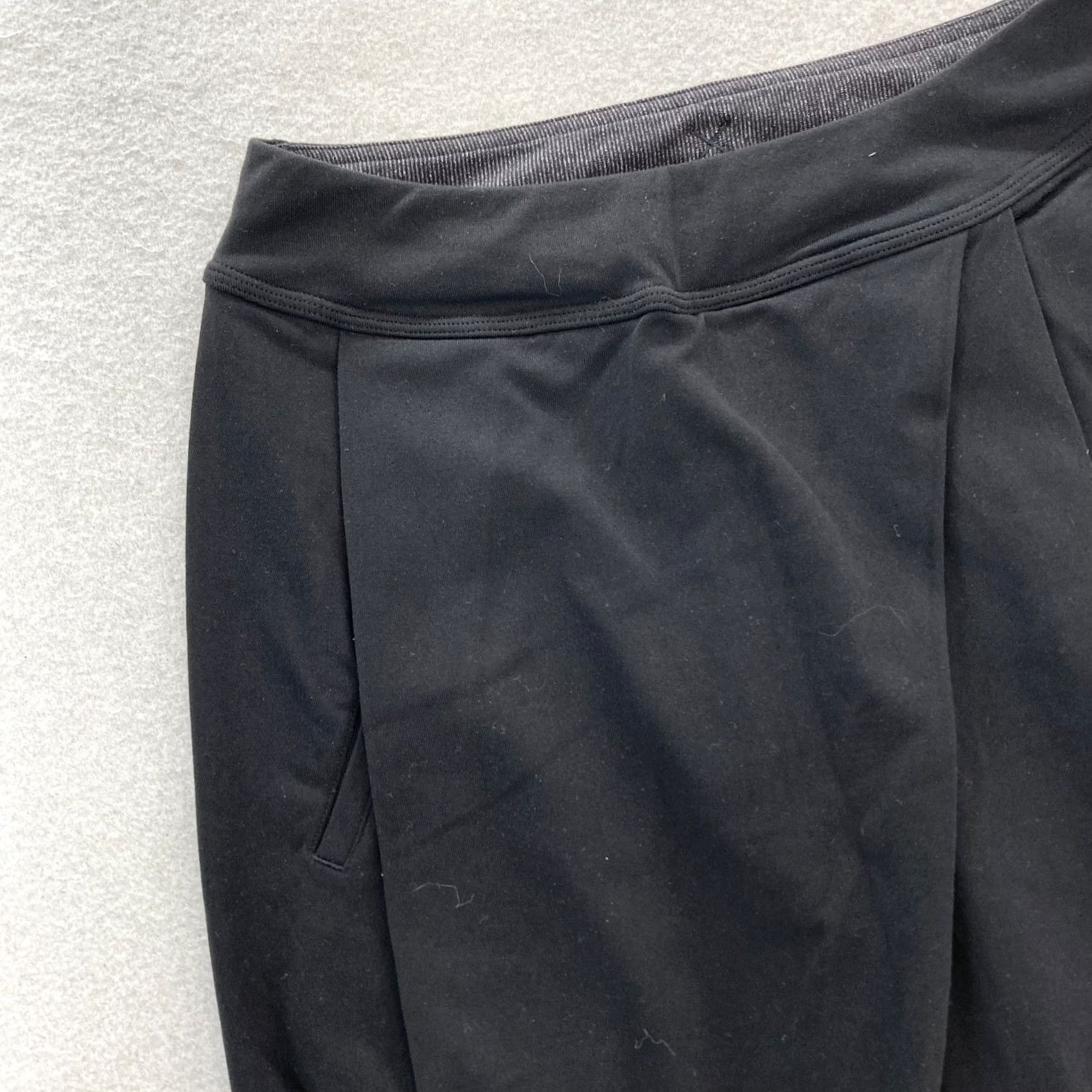 Lululemon Lululemon It’s a Wrap Pant Women's 6 Black Stretch Pull On Skinny Ankle Yoga Gym Size 42" / US 20 - 3 Thumbnail