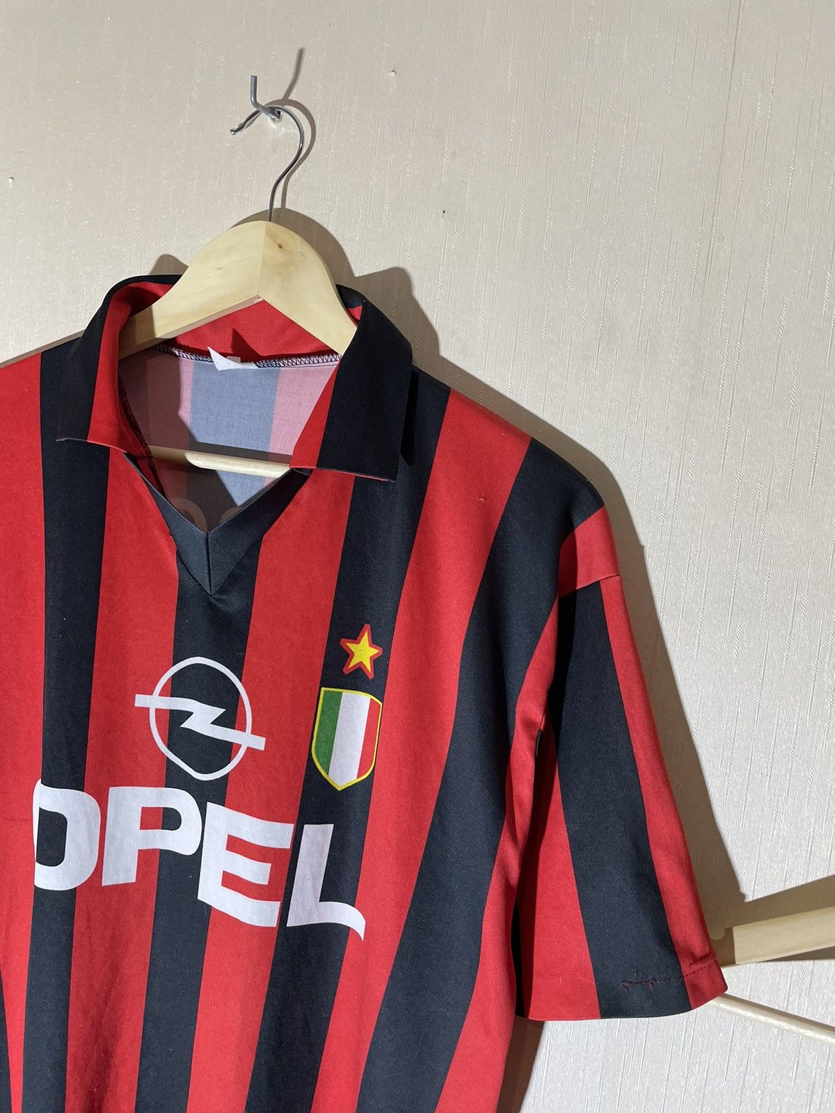 Vintage Baggio #18 Milan retro y2k jersey 90s Size US XL / EU 56 / 4 - 10 Thumbnail