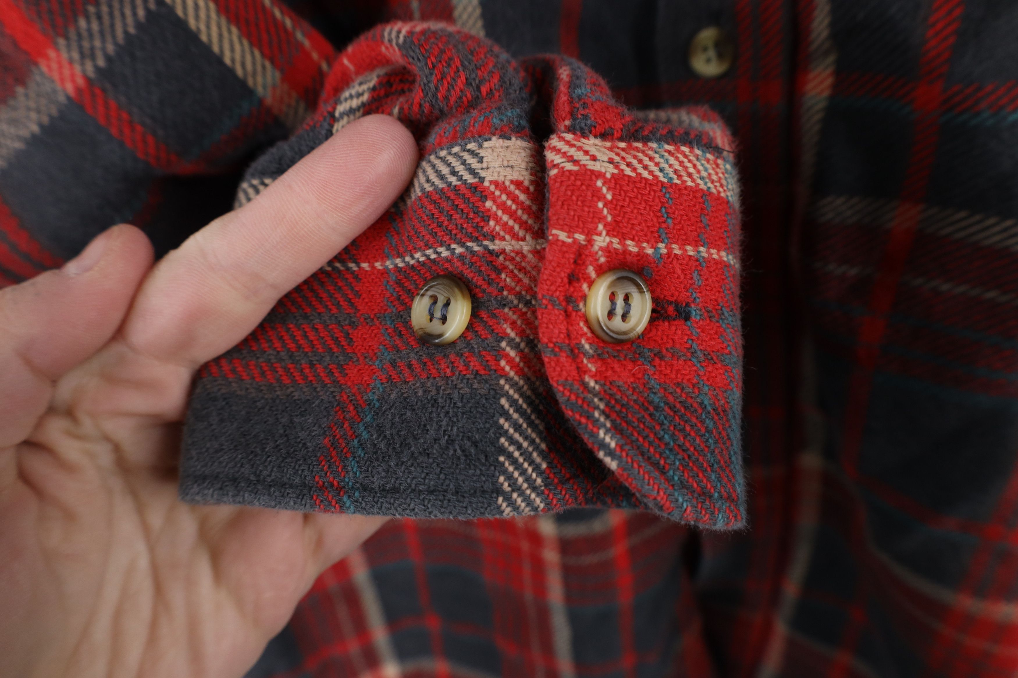Vintage Vintage 70s Streetwear Heavyweight Button Shirt Plaid Size US L / EU 52-54 / 3 - 7 Thumbnail