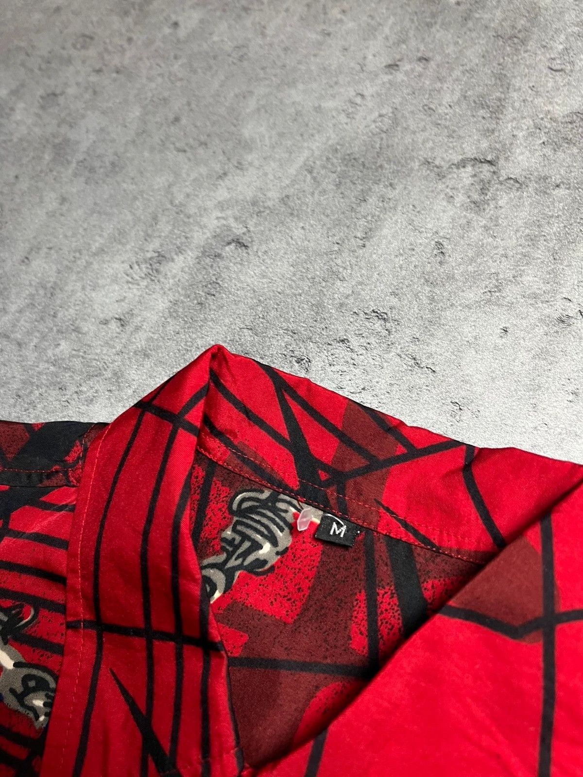 Vintage vintage 90s fullprint aop spiderman red shirt Size US M / EU 48-50 / 2 - 3 Thumbnail