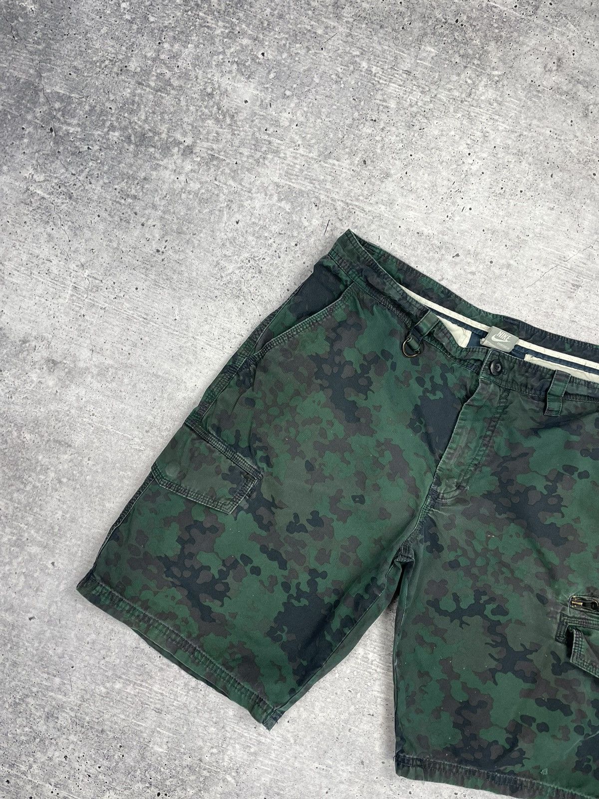 Nike Vintage Nike 90’s Y2K Style Drill Military Cargo Shorts Size US 34 / EU 50 - 2 Thumbnail