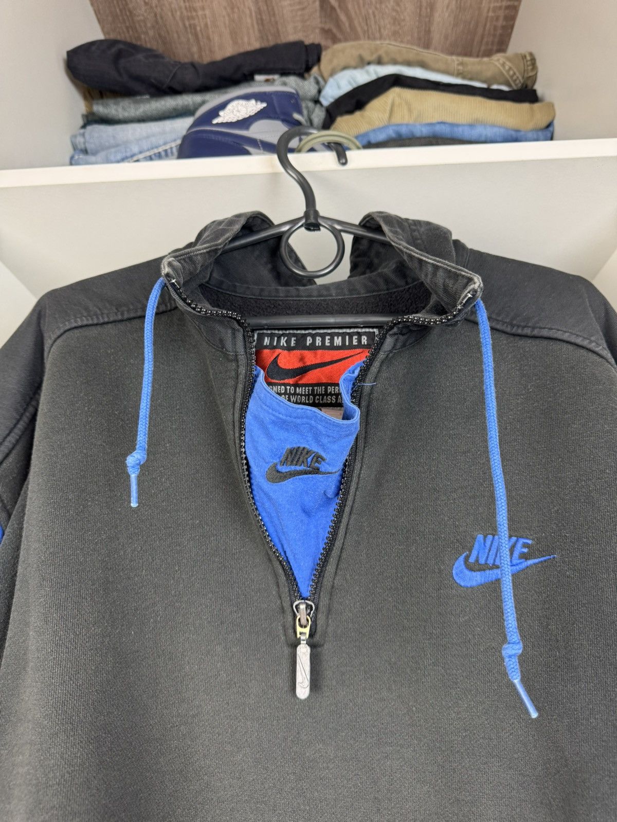Nike Vintage Nike Premier Big Logo Faded Distressed Sweatshirt Size US L / EU 52-54 / 3 - 2 Thumbnail