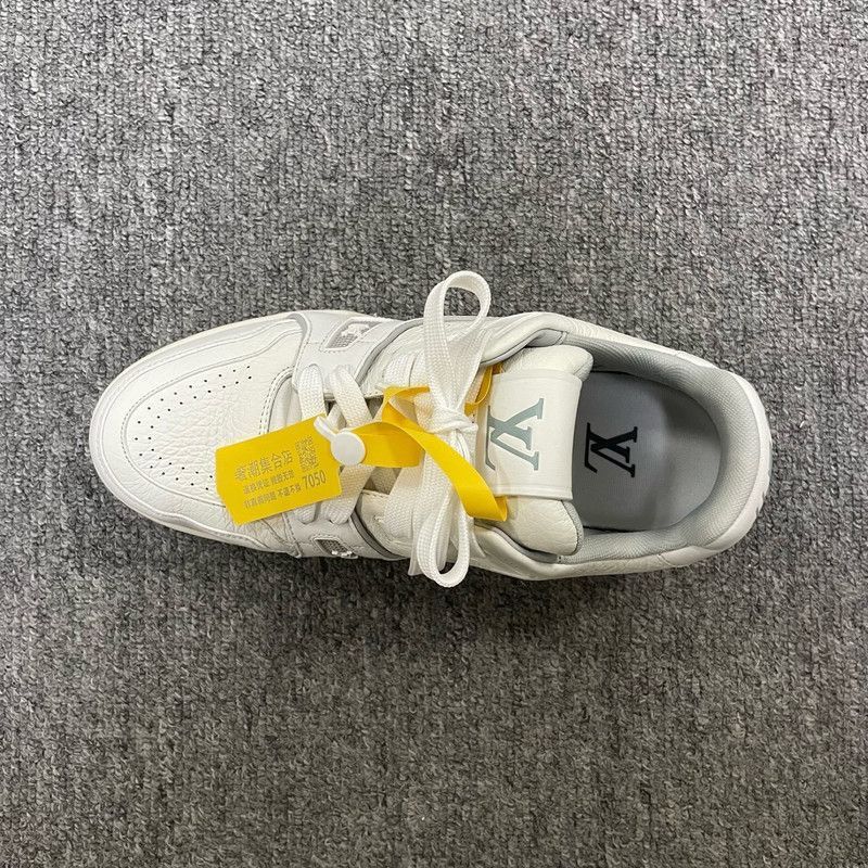 Louis Vuitton Louis Vuitton Trainer Low-Top Leather Sneakers Size US 4 / IT 34 - 8 Thumbnail