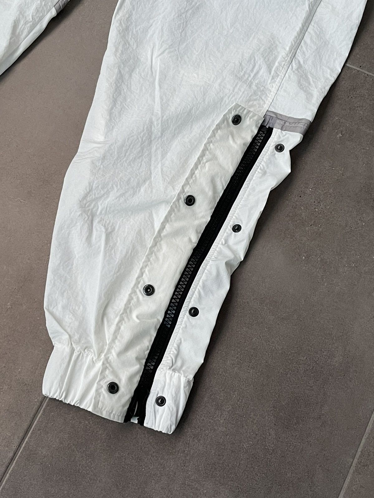Tobias Birk Nielsen !DS! SS23 Iso Poetism Tobias Birk Nielsen White Nylon Pants Size US 34 / EU 50 - 12 Thumbnail