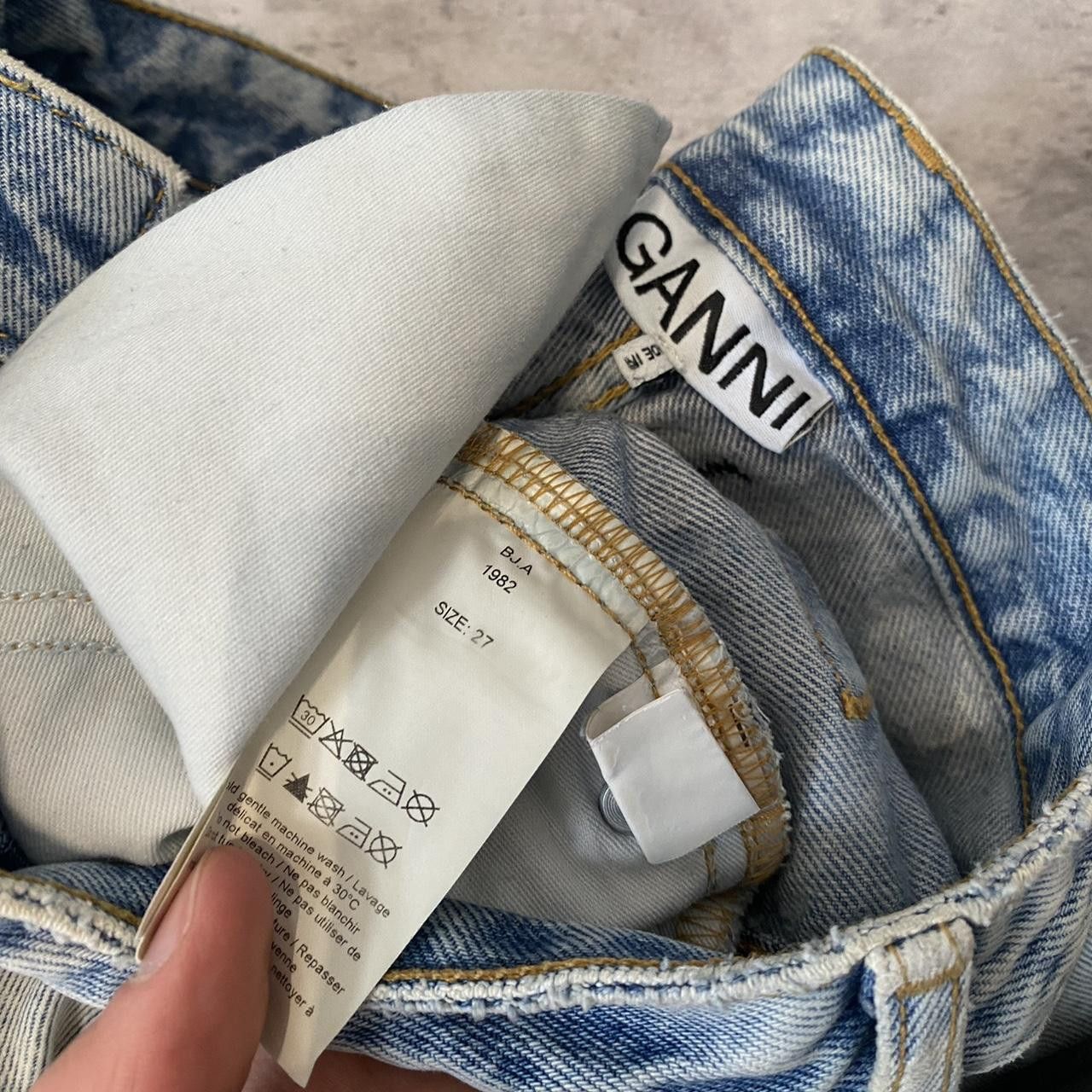 Other Ganni high-waisted jeans with frayed hem Vintage Size US S / EU 44-46 / 1 - 5 Thumbnail