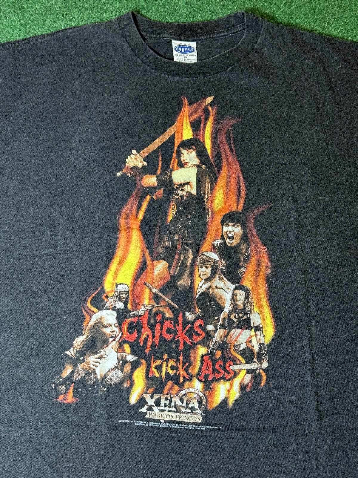 Vintage Vtg 90s RARE Xena Princess Warrior Chicks Kick Ass T Shirt Size US XL / EU 56 / 4 - 2 Thumbnail