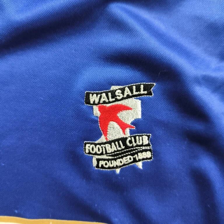 Other Walsall 1999-2000 Beaver away football jersey size L Size US L / EU 52-54 / 3 - 3 Thumbnail