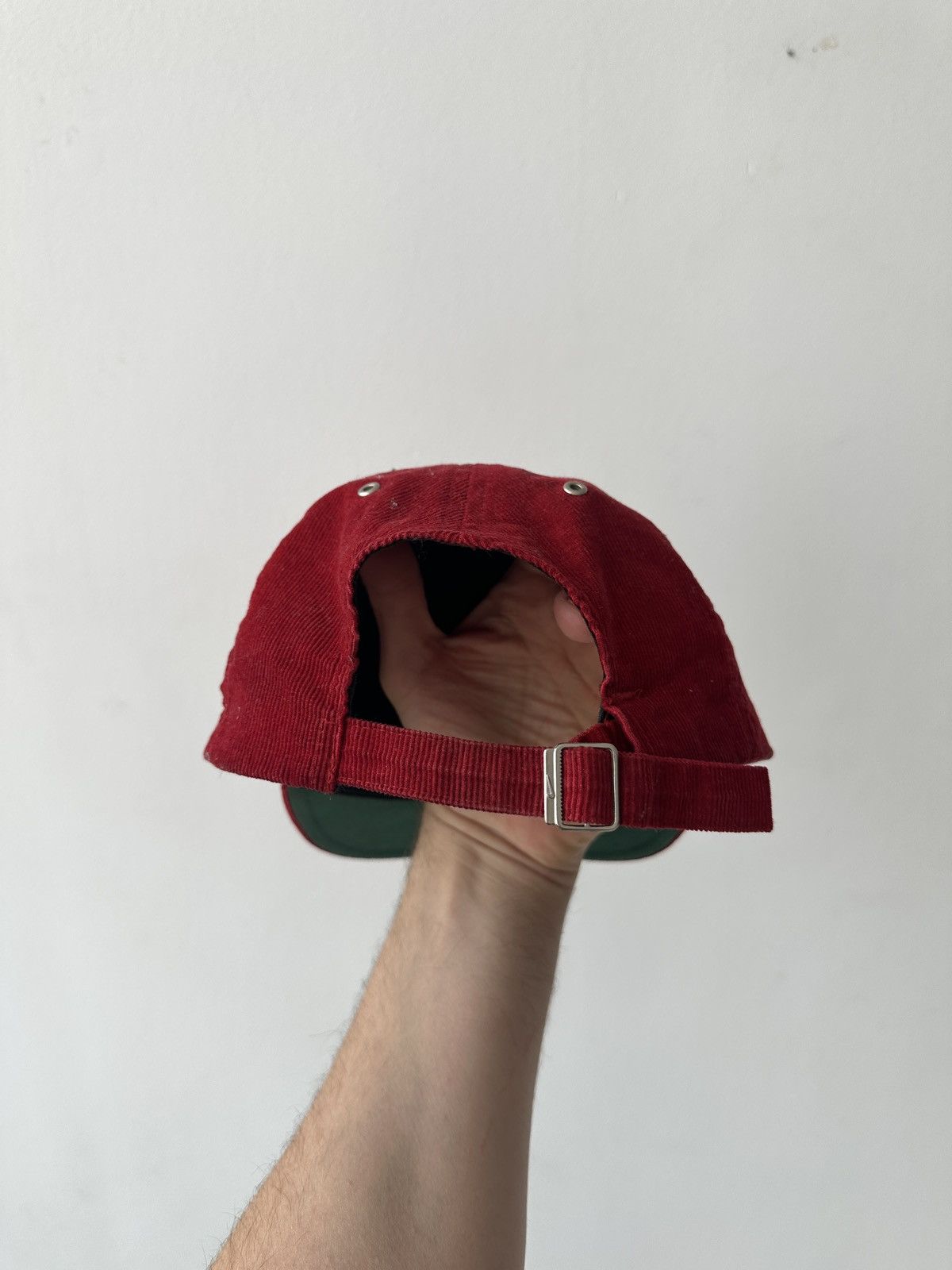 Nike 90s Nike Red Corduroy Baseball Cap with Metal Swoosh Size ONE SIZE - 4 Thumbnail