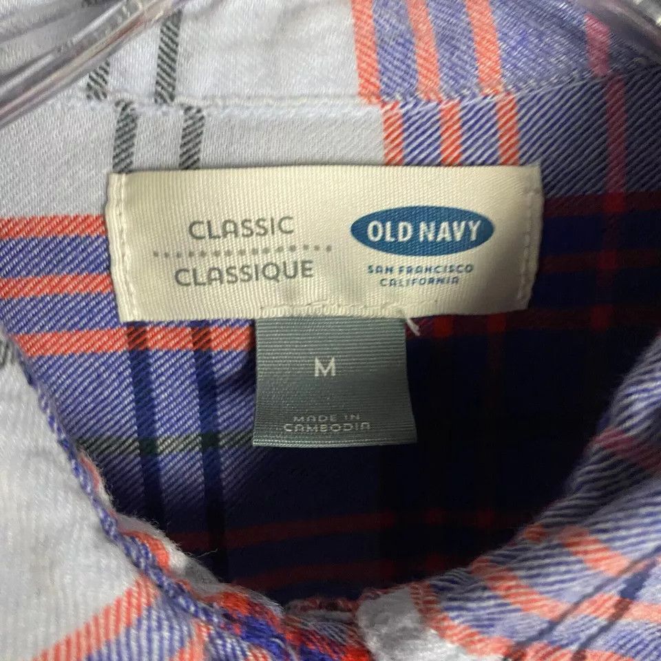 Old Navy Old Navy Button Up Top Women's Medium Classic Long Sleeve Size M / US 6-8 / IT 42-44 - 3 Thumbnail