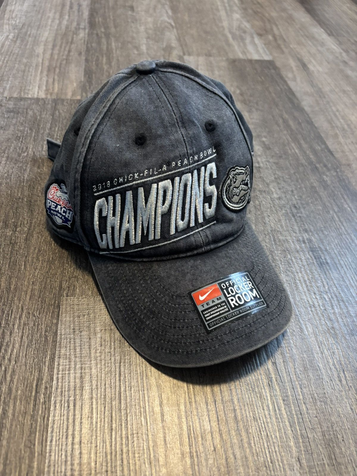 Jordan Brand 2018 Jordan Florida Gators Chick-Fil-A Peach Bowl Champs Hat Size ONE SIZE - 1 Thumbnail