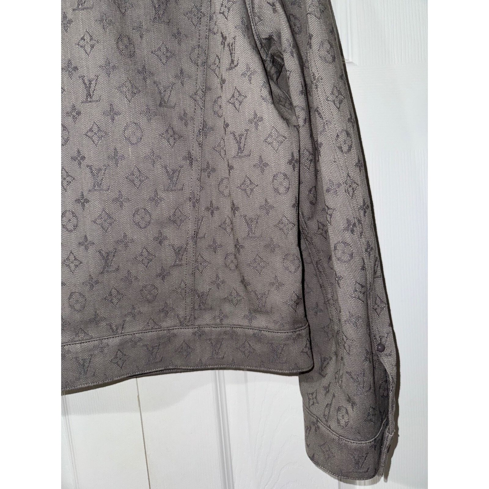 Louis Vuitton Louis Vuitton Monogram Jacket Button Up Sleeve 48 1A8FGZ Size US M / EU 48-50 / 2 - 10 Thumbnail