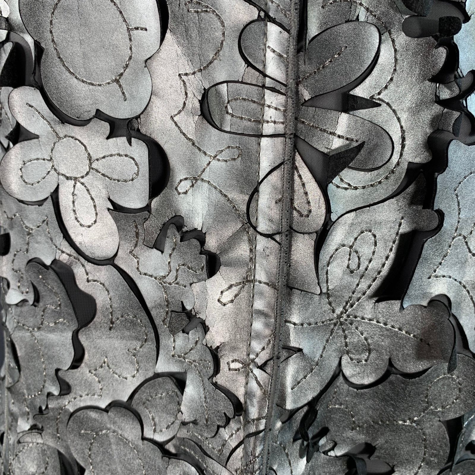 Marc Jacobs Silver Grey Leather Floral Cut Out Sleeveless Dress Top Size XS / US 0-2 / IT 36-38 - 5 Thumbnail
