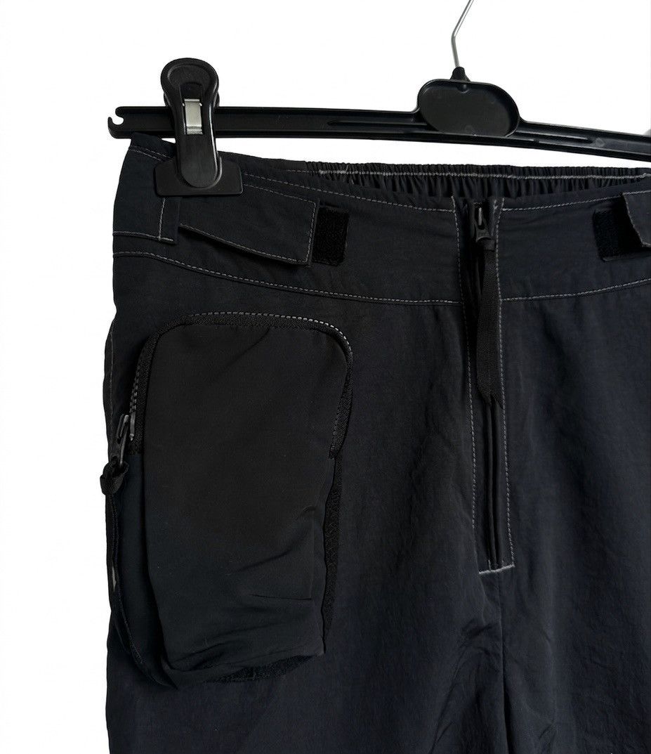 Nike Nike iSPA Cargo Pants Black Zipper Pockets Women Size Small Size US 30 / EU 46 - 6 Thumbnail