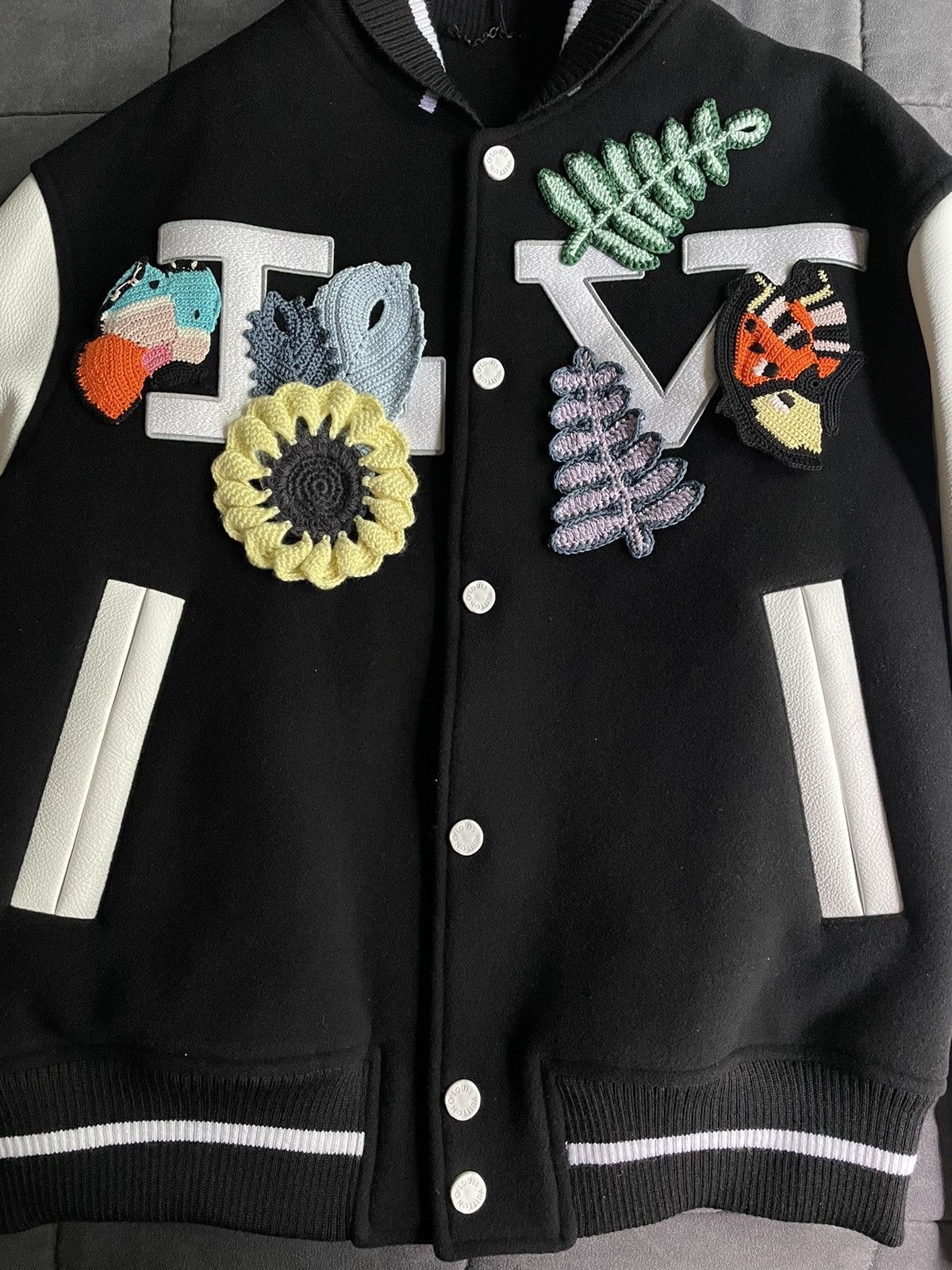 Louis Vuitton Louis Vuitton Crochet Flower Varsity Jacket Size US M / EU 48-50 / 2 - 2 Thumbnail
